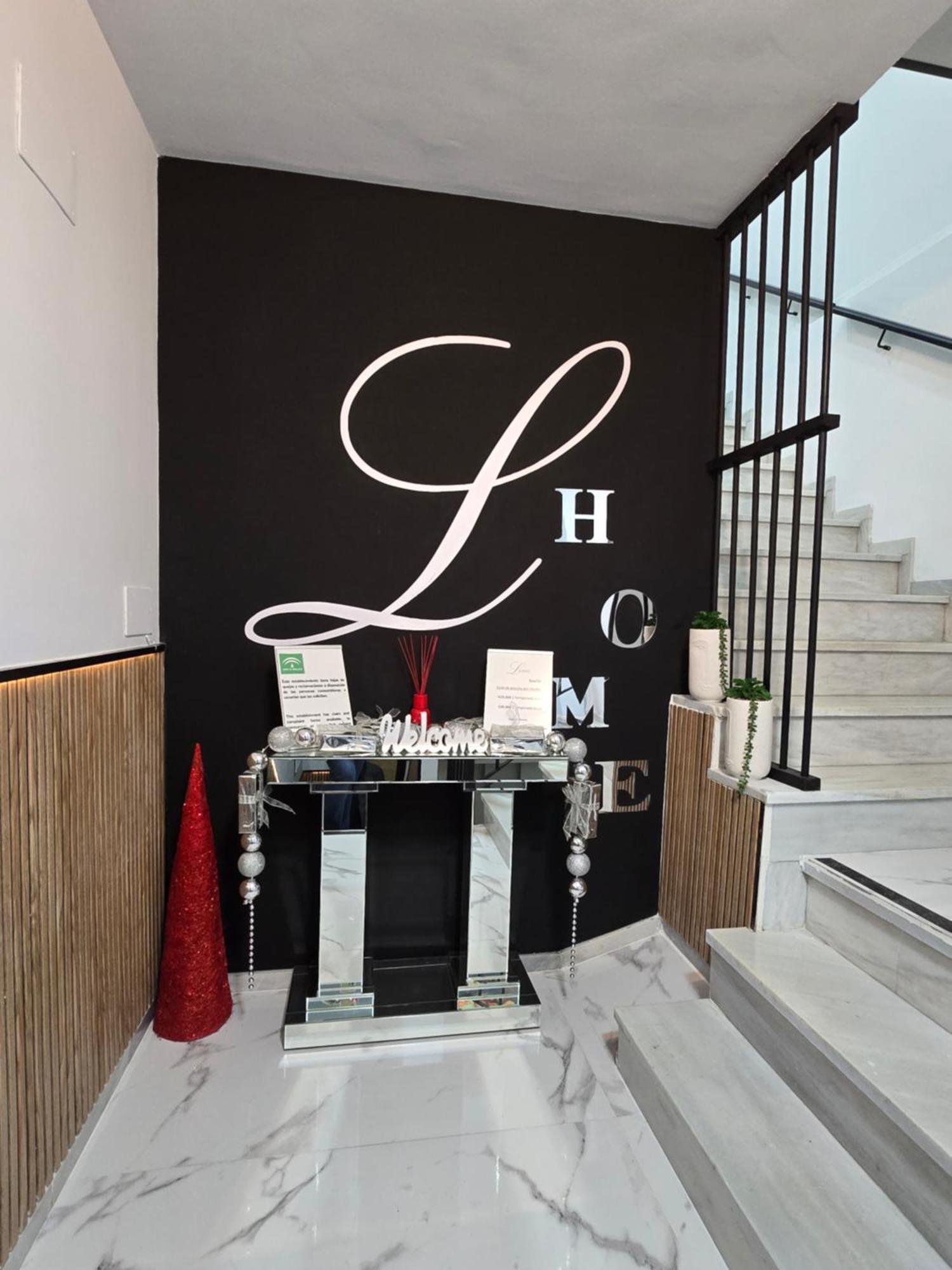 Lhome Севилья Экстерьер фото